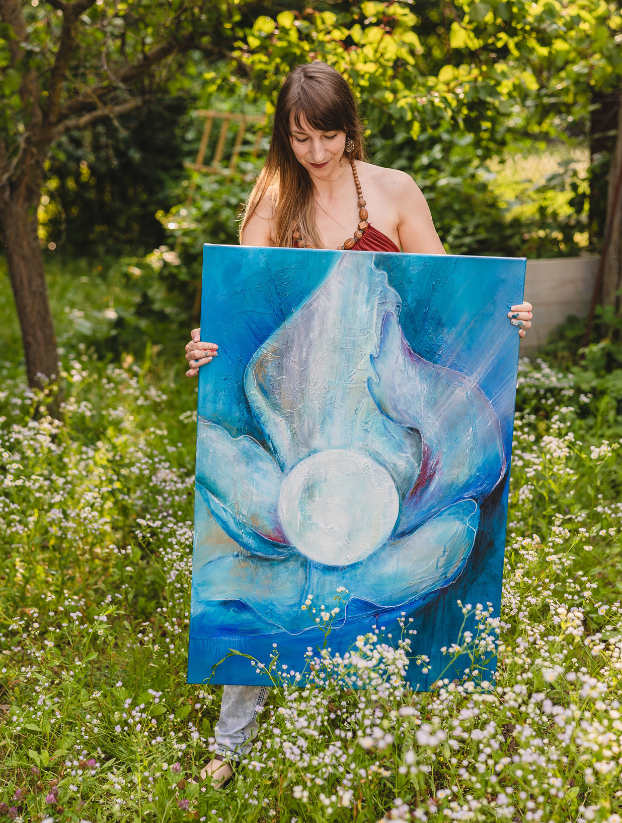 Martina Radilová and her painting
